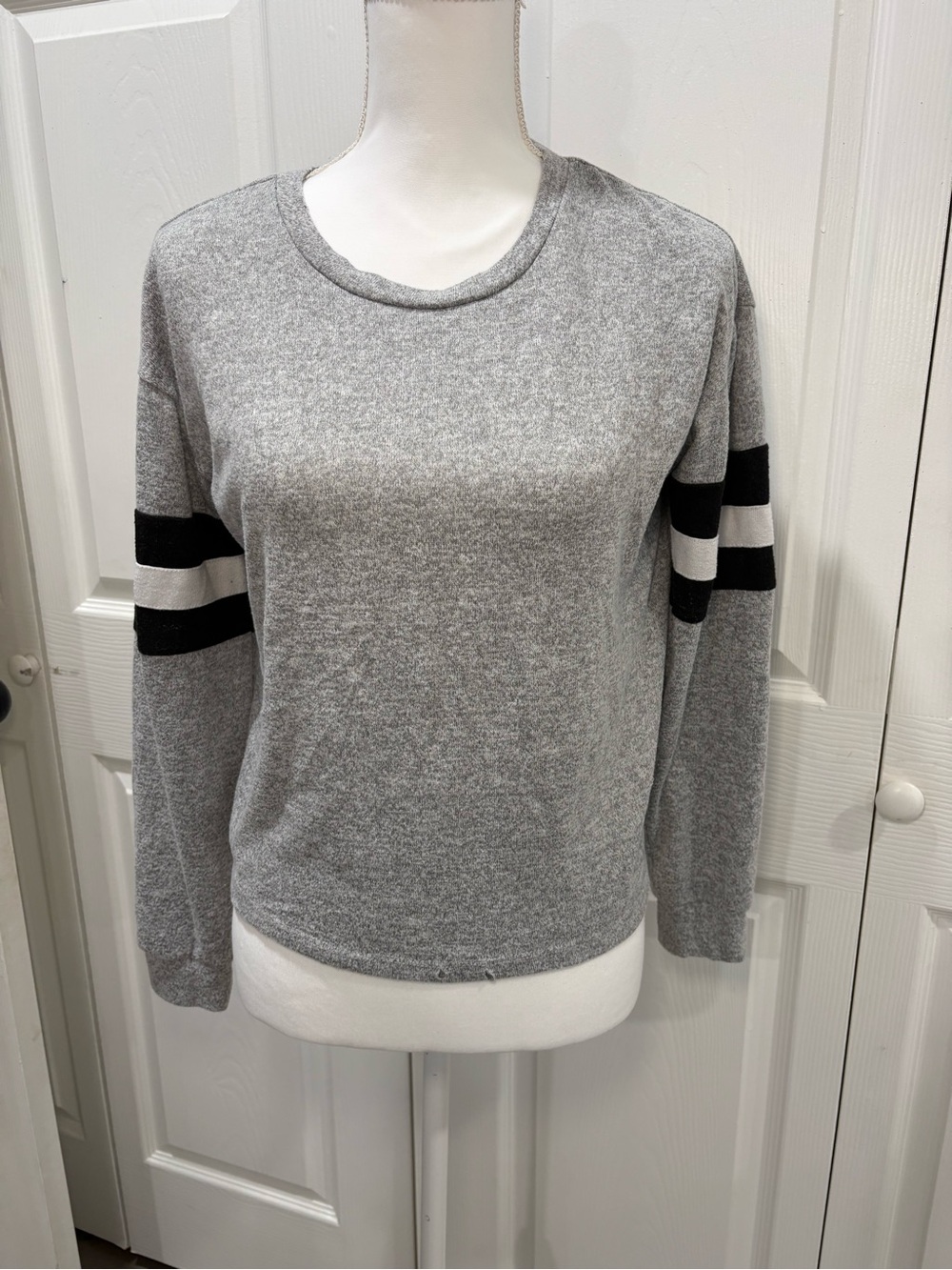 Women's Grey Crewneck